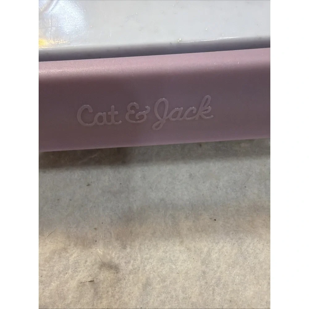 Cat & Jack Kids Purple Lunch Box 4 Compartment Snap Lid Plastic & Metal Horses